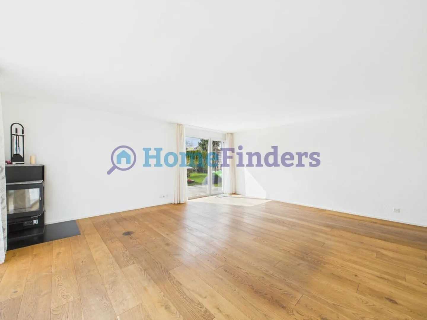 FAMILY FRIENDLY, QUIET, SPACIOUS - AND ONLY 5 MINUTES TO HALLWILERSEE! - Photo 5 of 13
