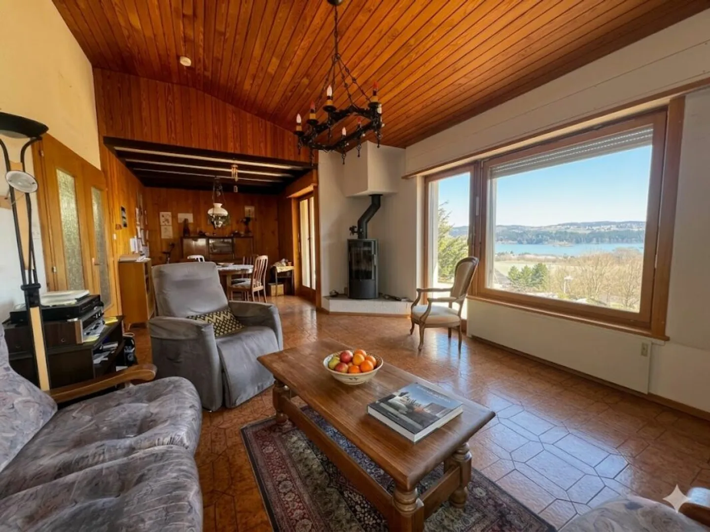 Villa individuelle à rénover avec vue imprenable - Photo 7 sur 13