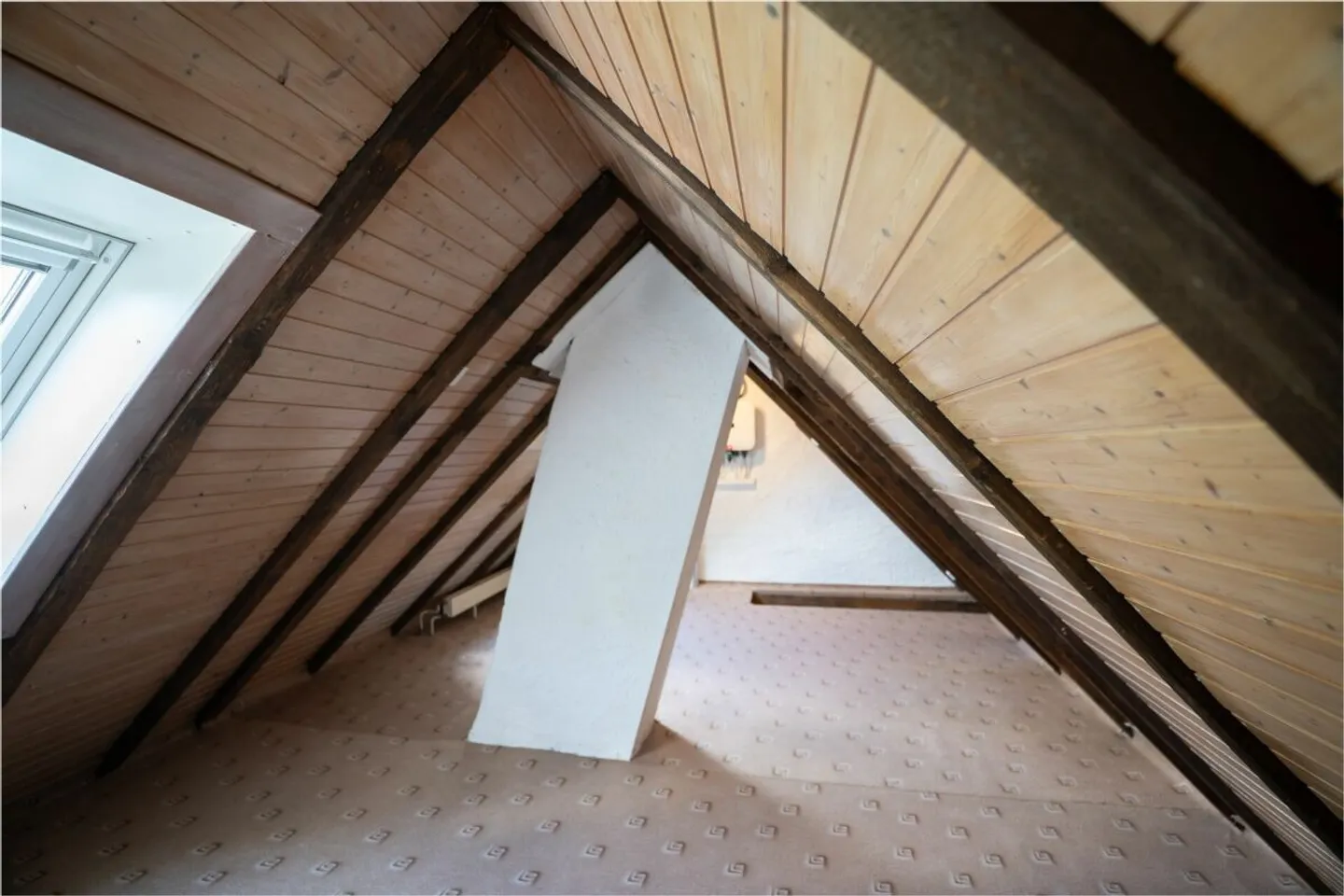 Modernized Row House for Families or Couples - Photo 12 of 13