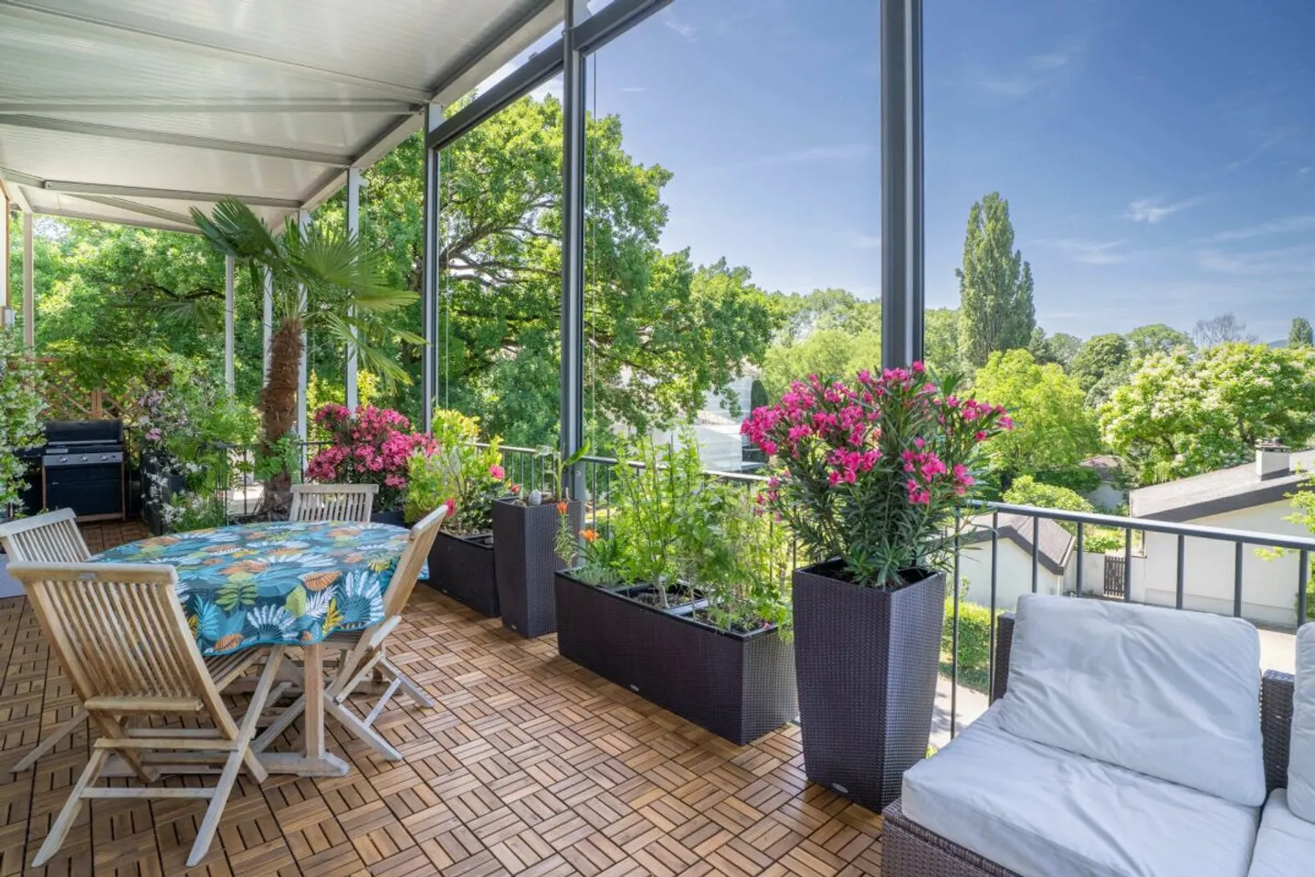 Appartement d'exception avec terrasse panoramique et vue sur le Jura à Presinge - Photo 1 of 13