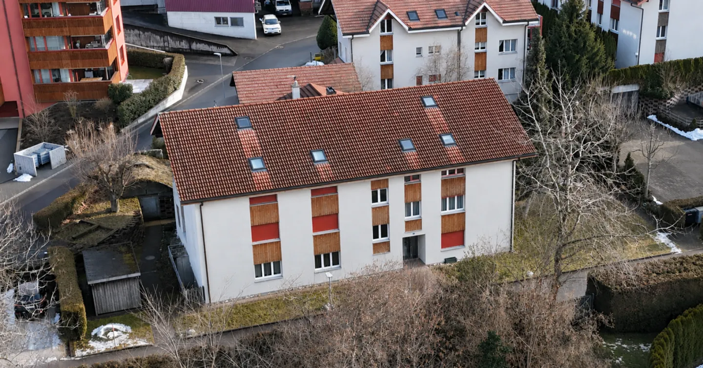 Grande appartement de 4,5 pièces avec galerie supplémentaire - Photo 2 sur 13