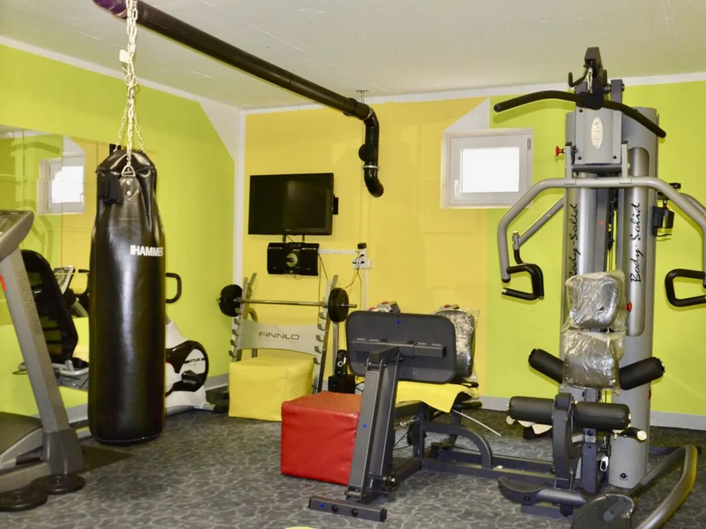 Hobby Room - Photo 3 of 13