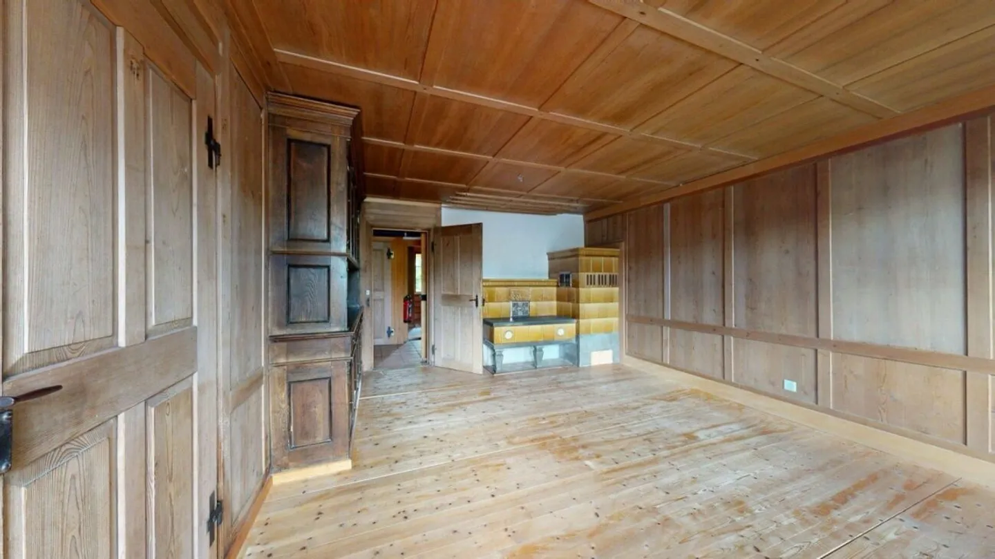 Charming Farmhouse Apartment - Photo 8 of 13
