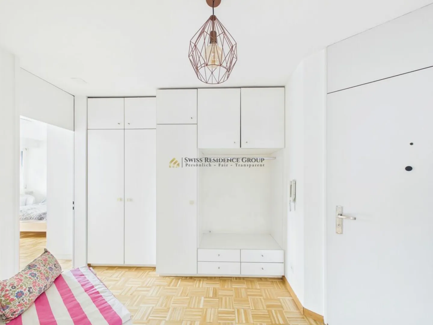 Sunny 2-Room Apartment in Basel - Photo 4 of 13