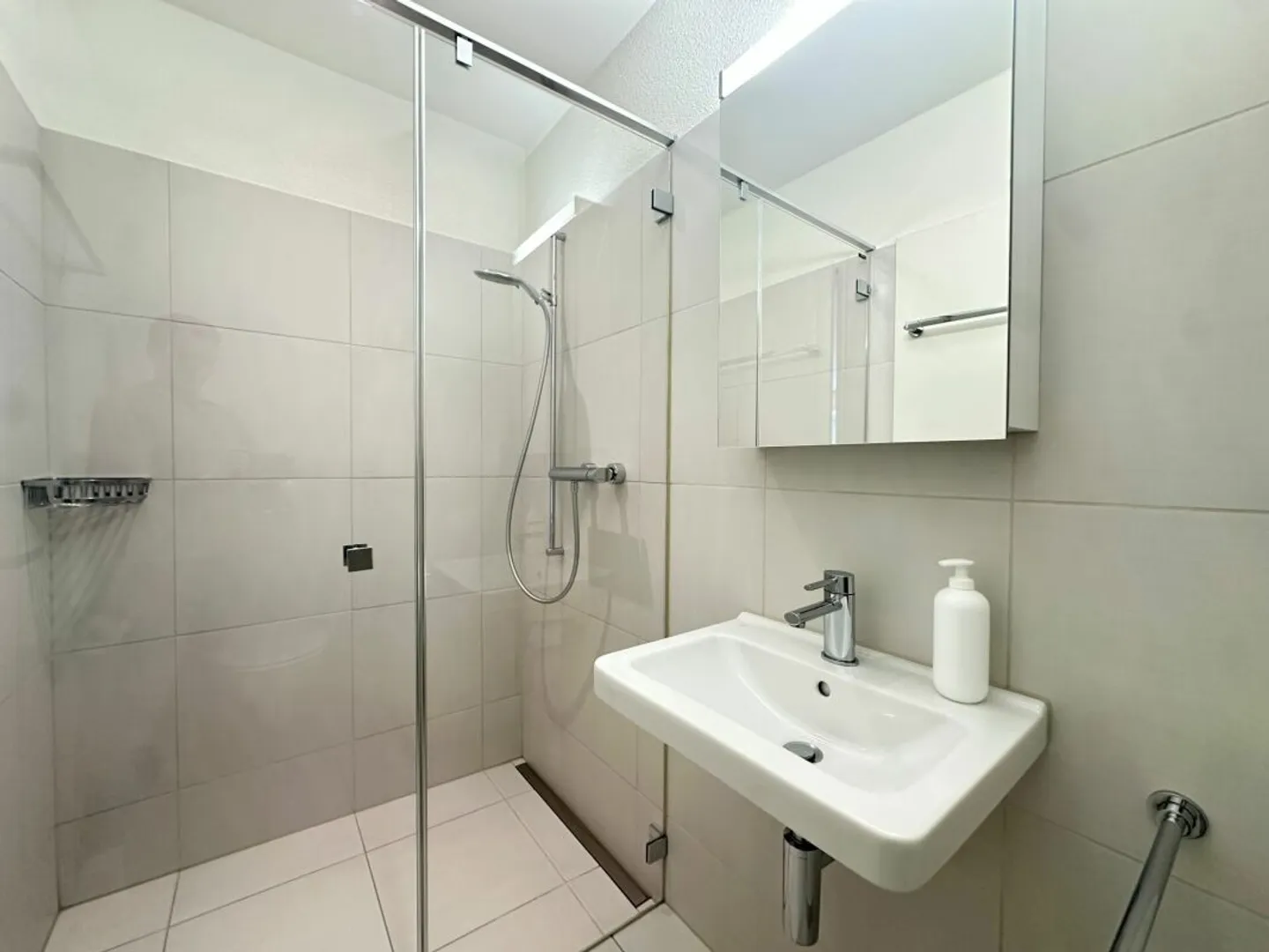 Attraktive 4.5-Zimmer Wohnung mit sonniger Terrasse - Photo 7 of 12