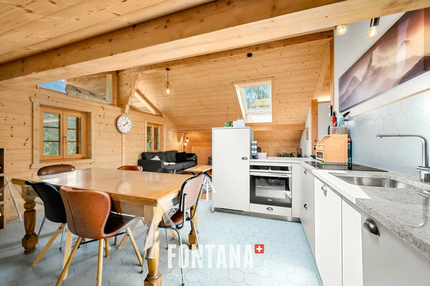 Appartement Attique Charmant - Photo 3 sur 13