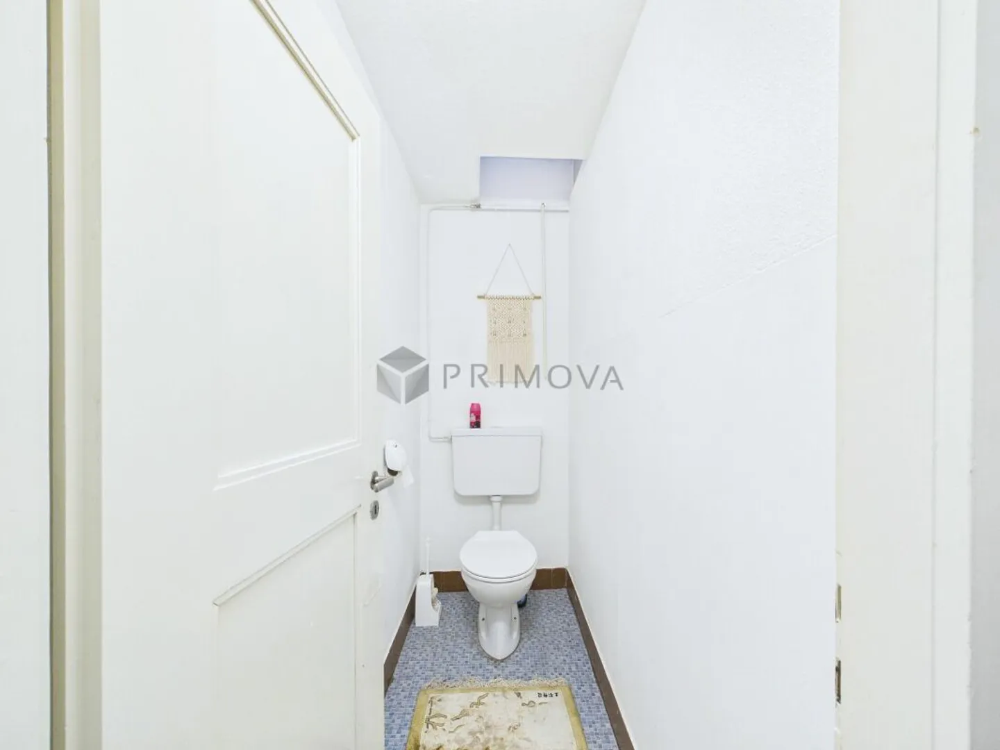 Stylish 6.5 Room Apartment with Character by Lake Zurich - Photo 13 of 13