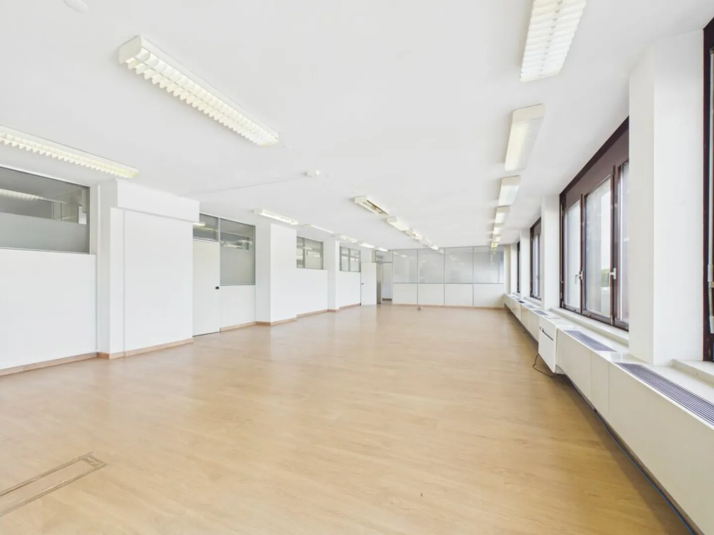 Affittasi spazi modulabili a partire da 20 m² fino al piano intero - Photo 11 sur 12