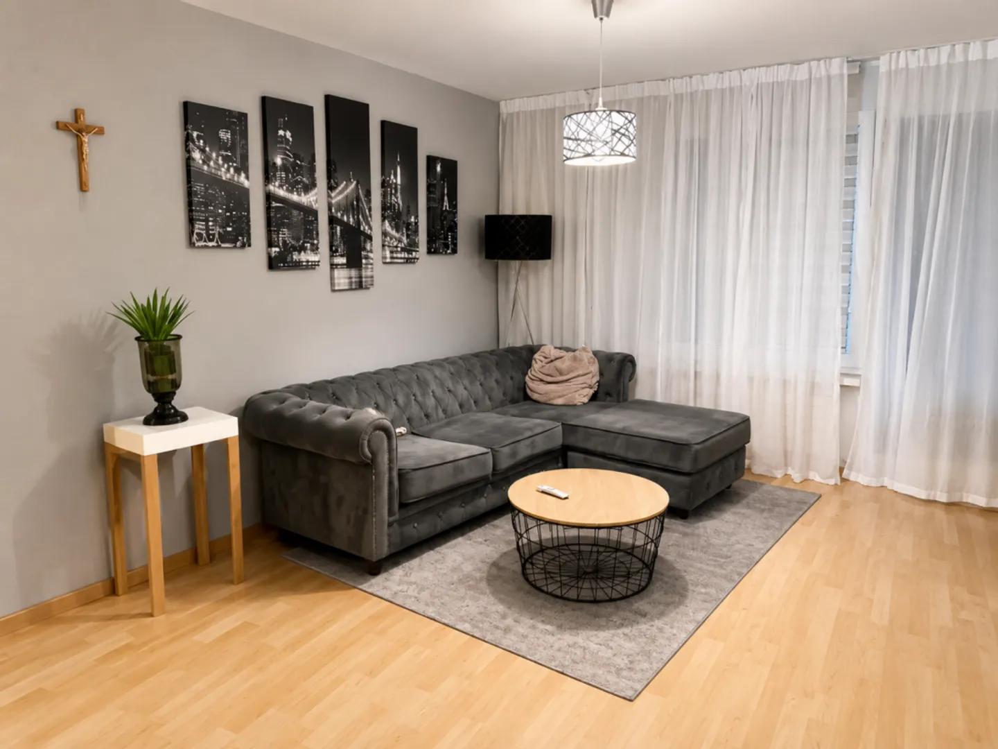 Charming 3.5-room apartment with balcony - Photo 1 of 7