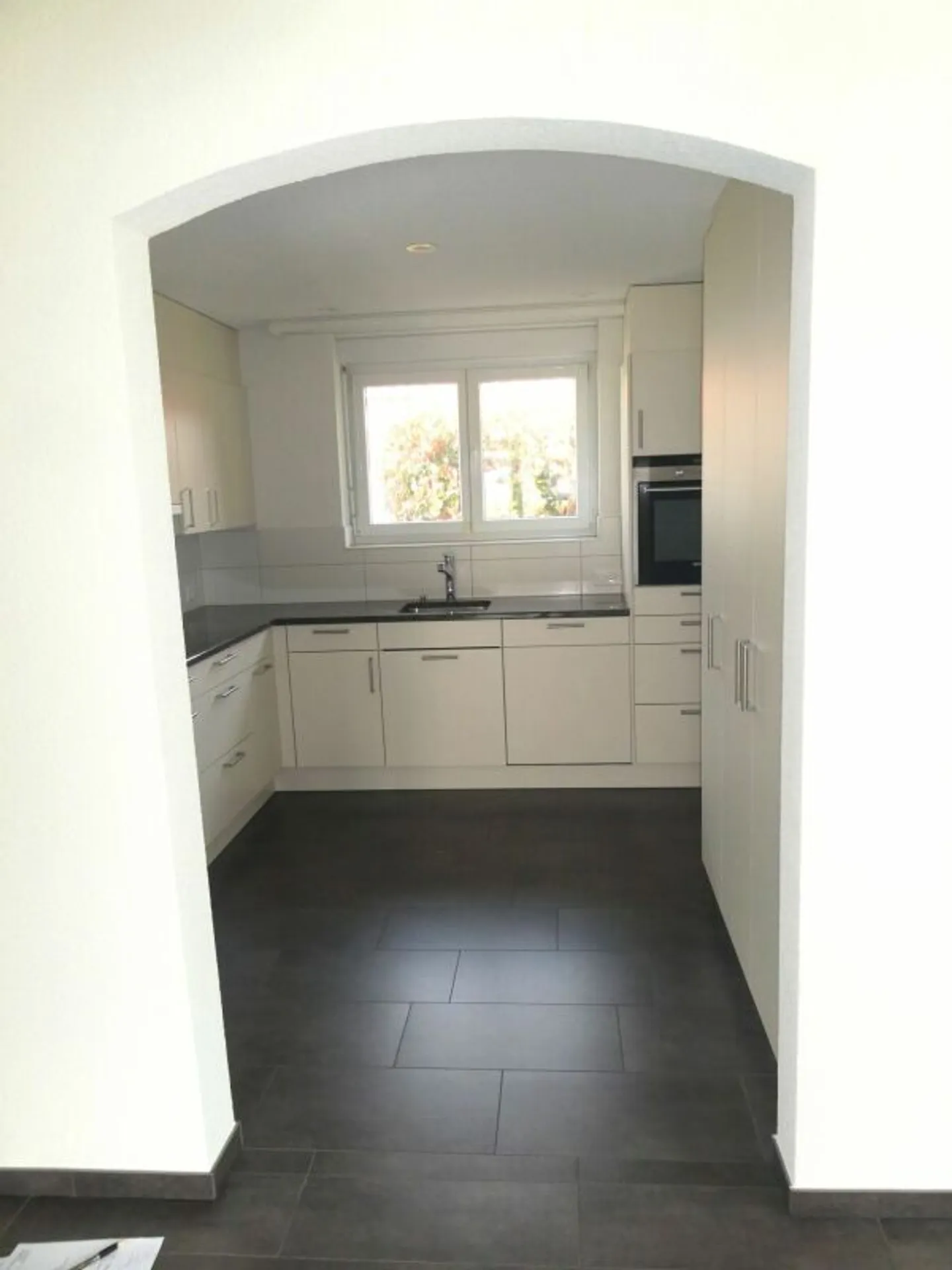 Detached 4 1/2 room bungalow with winter garden in a sunny, central location - Photo 11 of 13