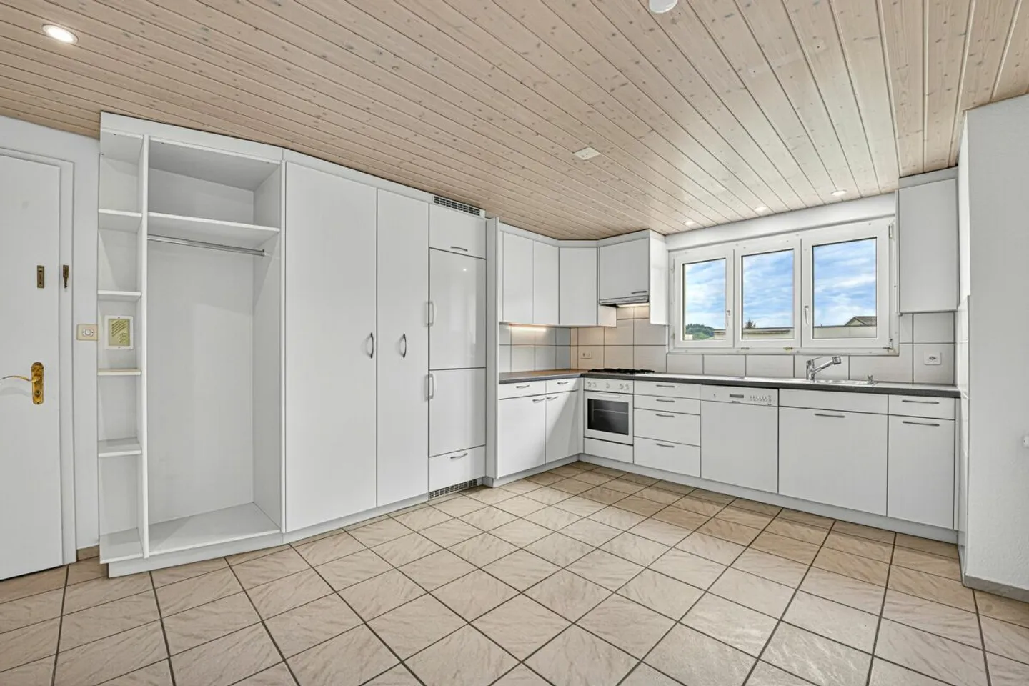 Gemütliche Wohnung mit Aussicht - Foto 3 von 13