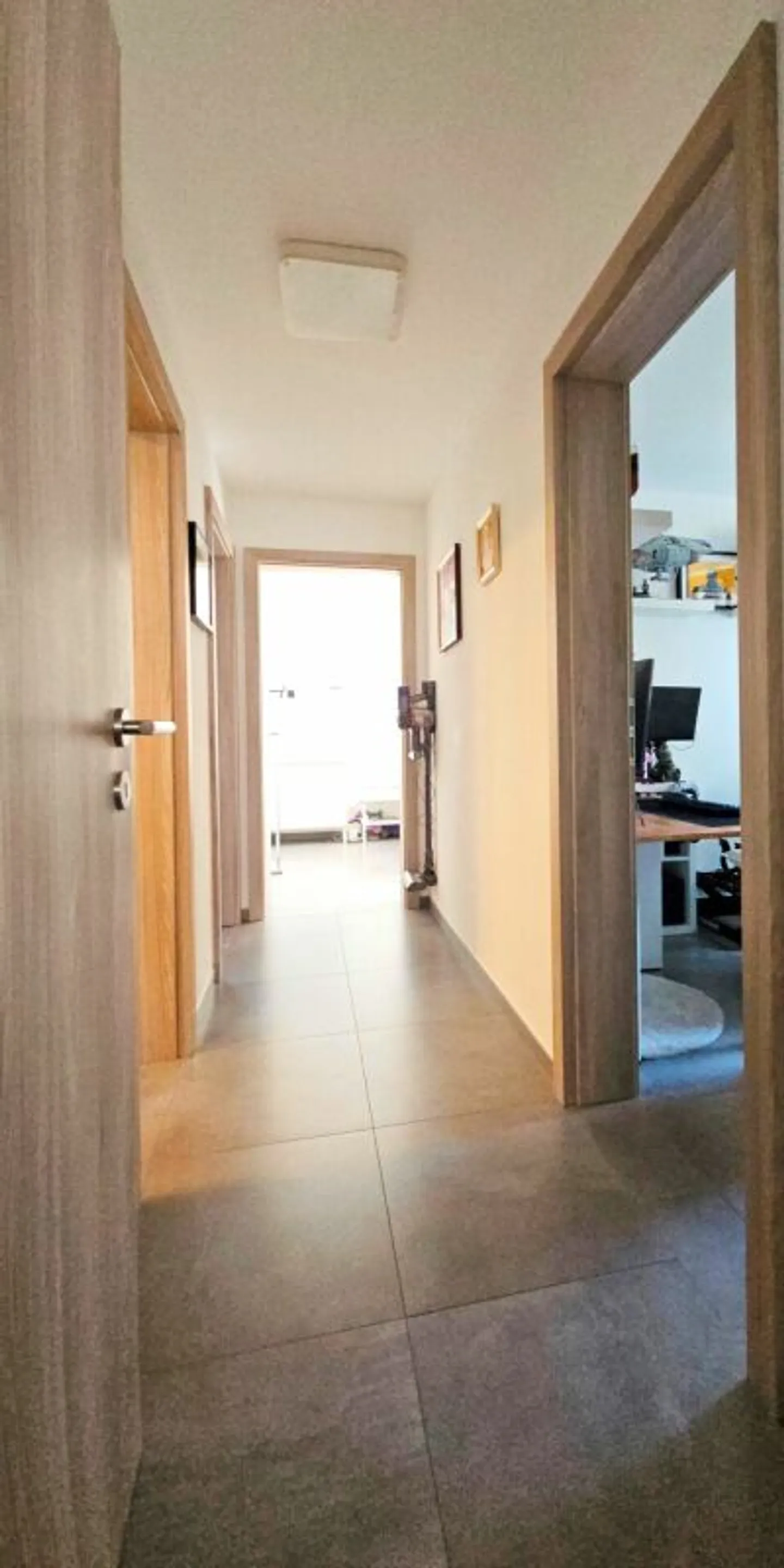 BEAUTIFUL 4.5-ROOM APARTMENT WITH GARDEN - Photo 7 of 13