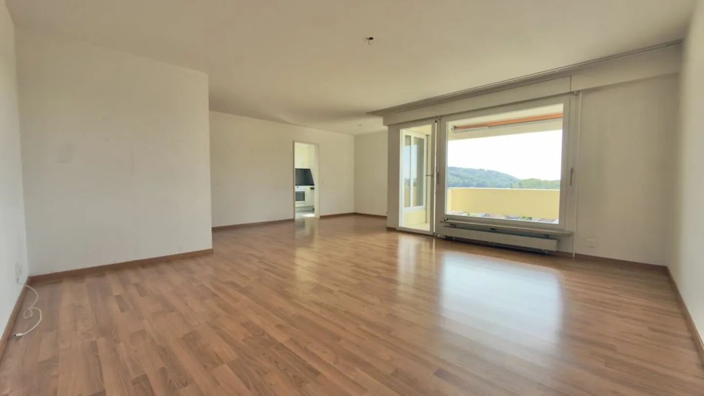 Schöne Aussichten! Helle und gemütliche Wohnung im 7. OG mit toller Bergsicht! - Foto 8 von 13