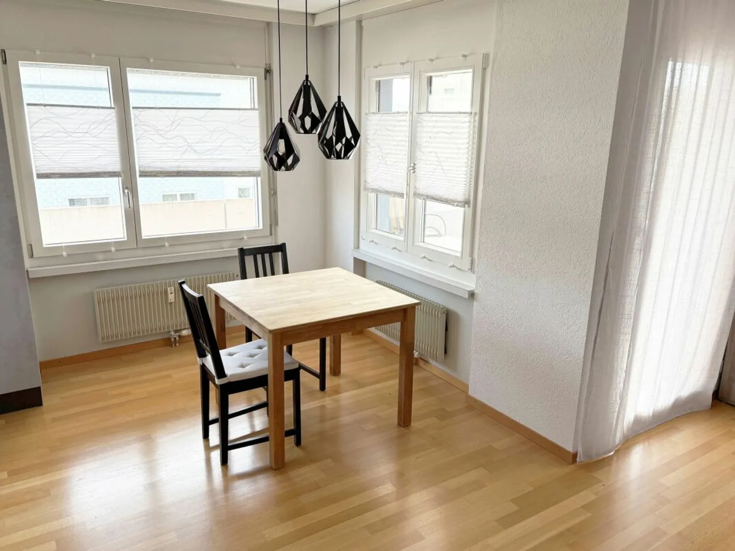 4.5-room apartment on the 4th floor - Photo 3 of 13