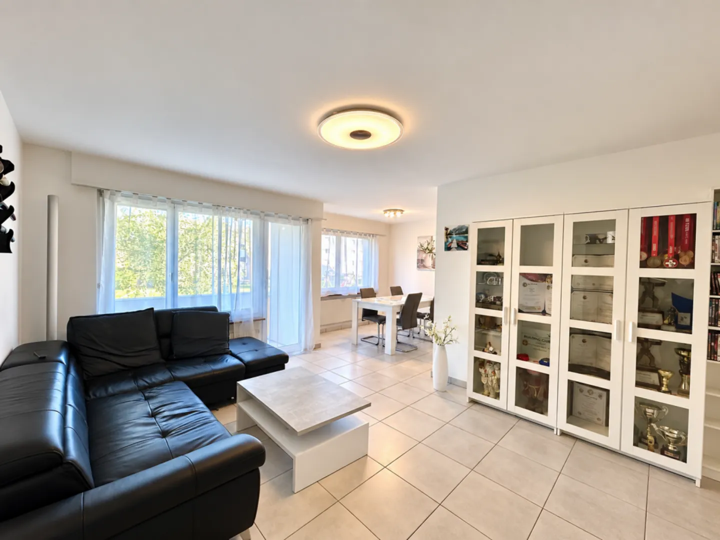 Family-friendly 4.5-room condominium! - Photo 2 of 11