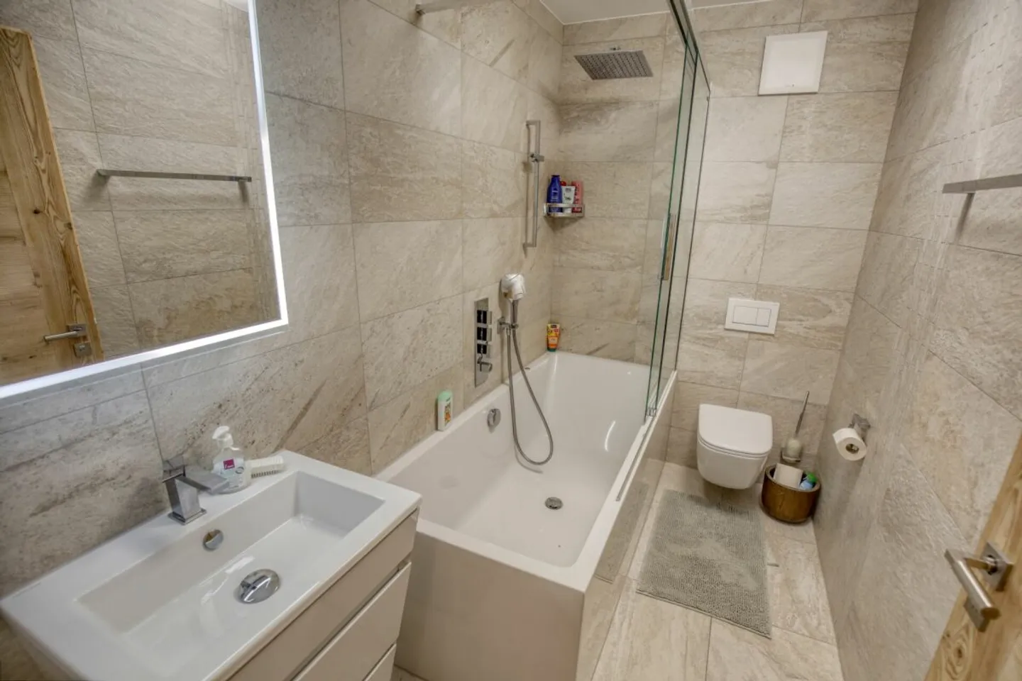 Luxury 4.5-room apartment in very good condition for sale in Haute-Nendaz. - Photo 7 of 13