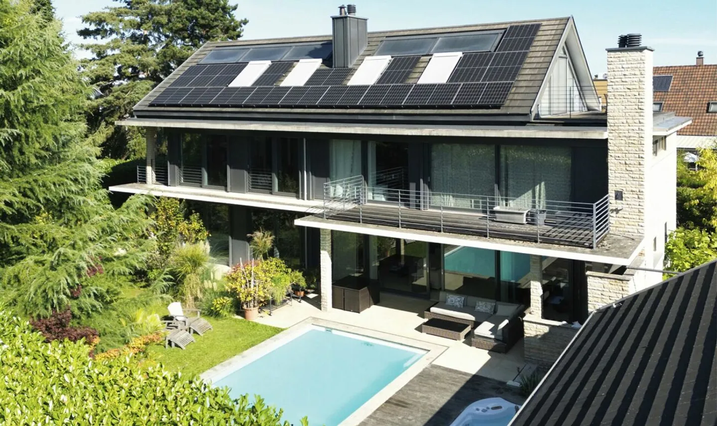 Exclusive villa with three residential units, pool and unparalleled privacy - Photo 1 of 13