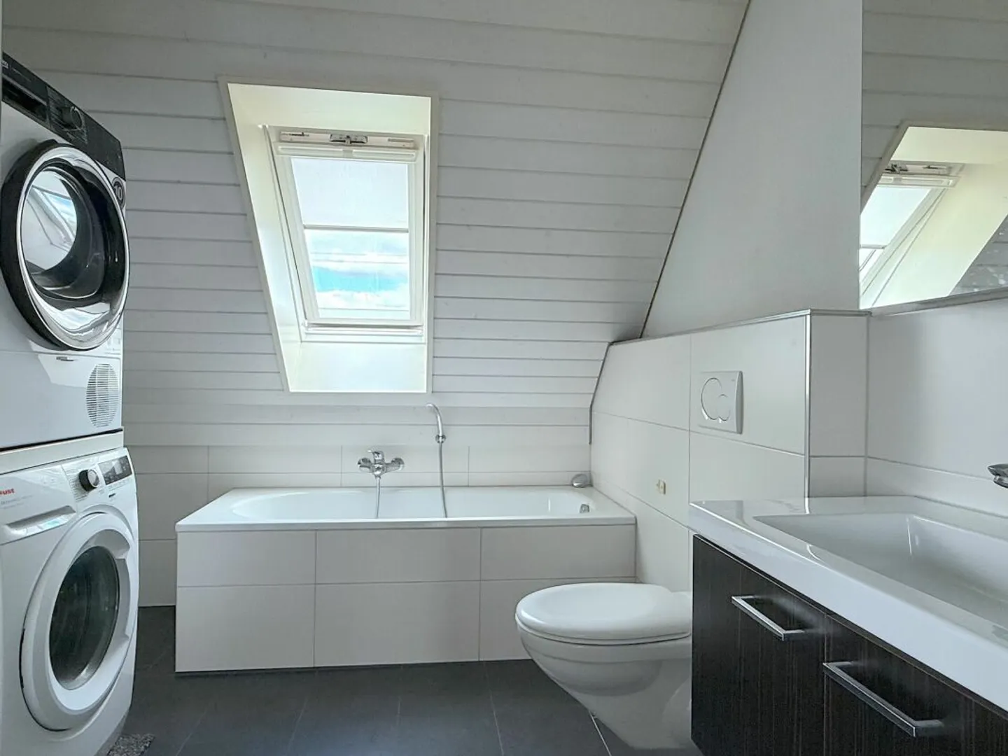 MAISONETTE APARTMENT - CENTRAL AND CLOSE TO THE TRAIN STATION - Photo 11 of 13