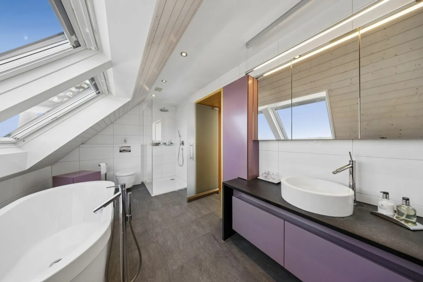 EInfamilienhaus mit unverbaubarer Seesicht - Foto 12 von 13