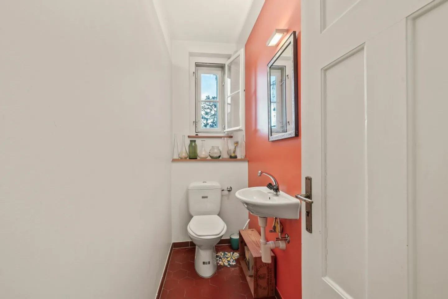 Appartement de 5 pièces dans un immeuble ancien - Un chez-soi avec vue sur les toits de Bâle - Photo 8 sur 13