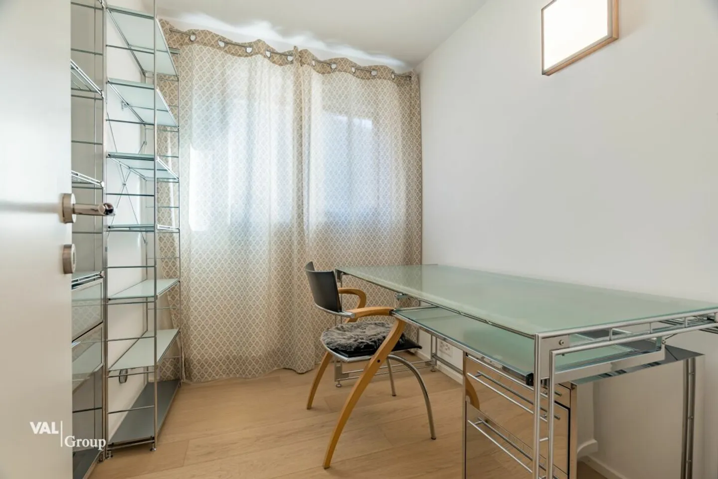 Élégance alpine et confort moderne au coeur de Crans-Montana - Photo 8 sur 13