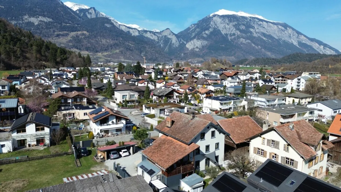 Charmantes Mehrfamilienhaus  mit Ausbaupotenzial in ruhiger Lage von Rhäzüns - Photo 13 sur 13