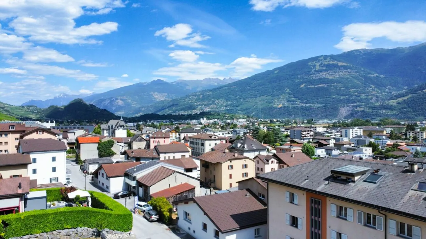 Fienile nel centro di Vetroz con densità Zona villaggio e frazioni (1) - Foto 1 di 1