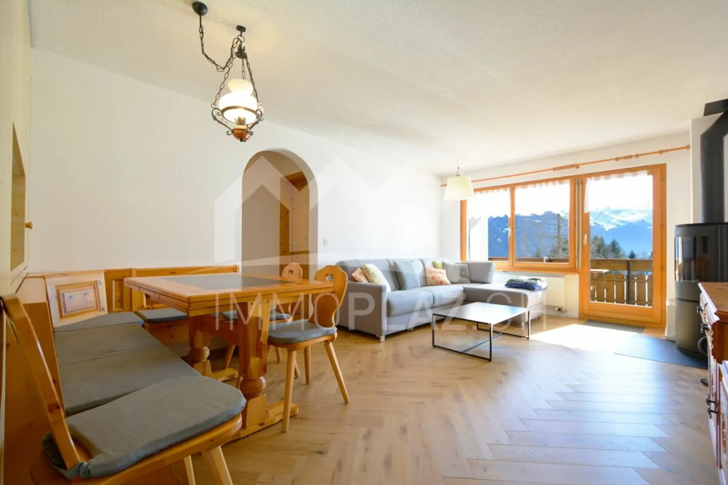 Charmante appartement de vacances 3½ pièces dans un endroit calme avec vue dégagée - Photo 3 sur 8