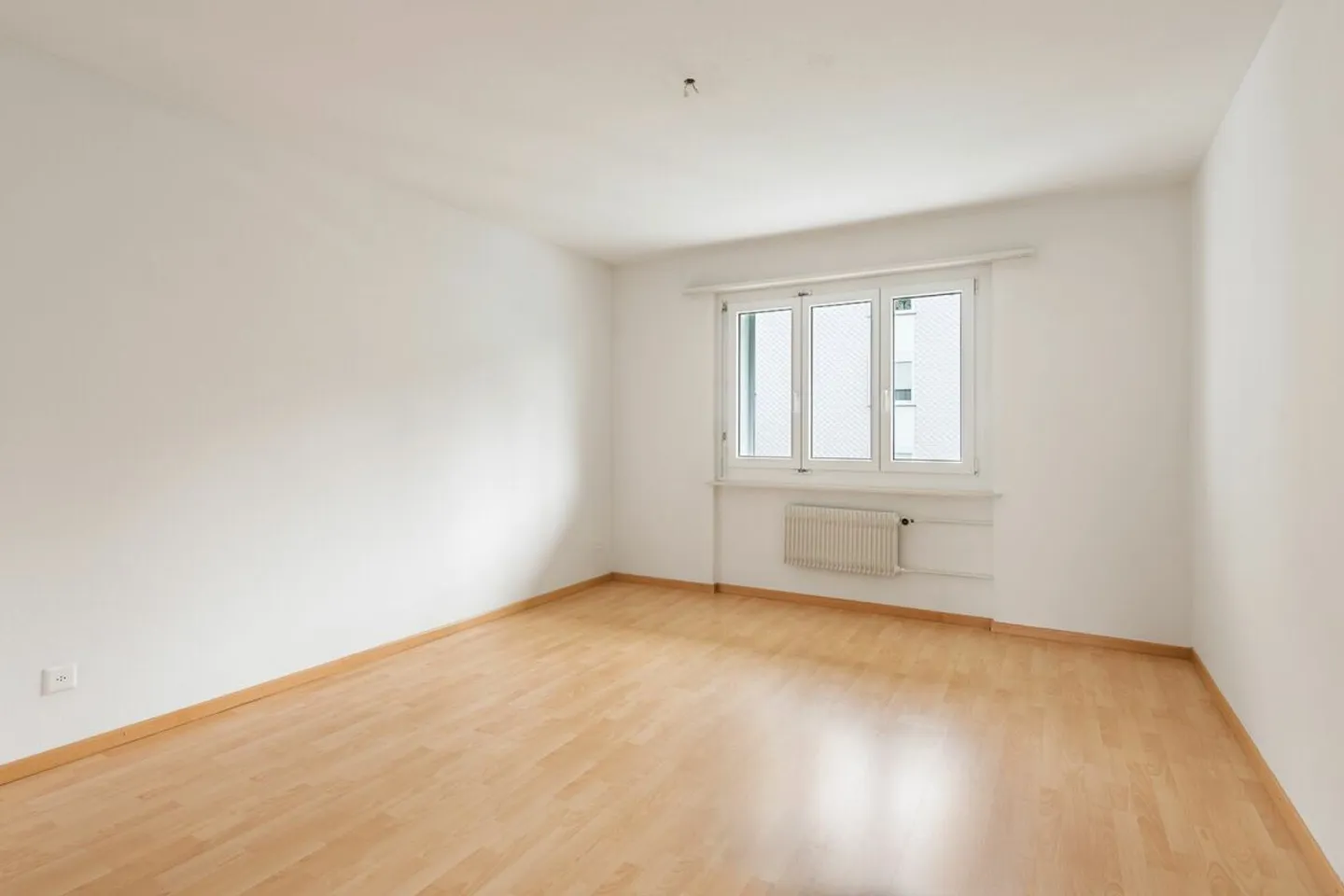 Spacious 5.5-room apartment in a quiet and family-friendly location - Photo 3 of 7
