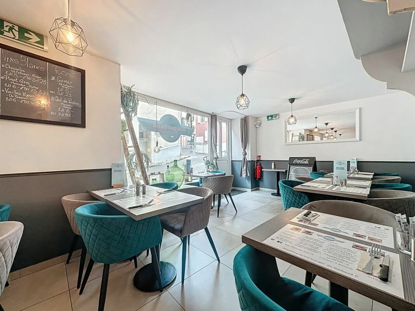 SPAZIO COMMERCIALE IN PPE CON UNA POSIZIONE IDEALE - Foto 10 di 13