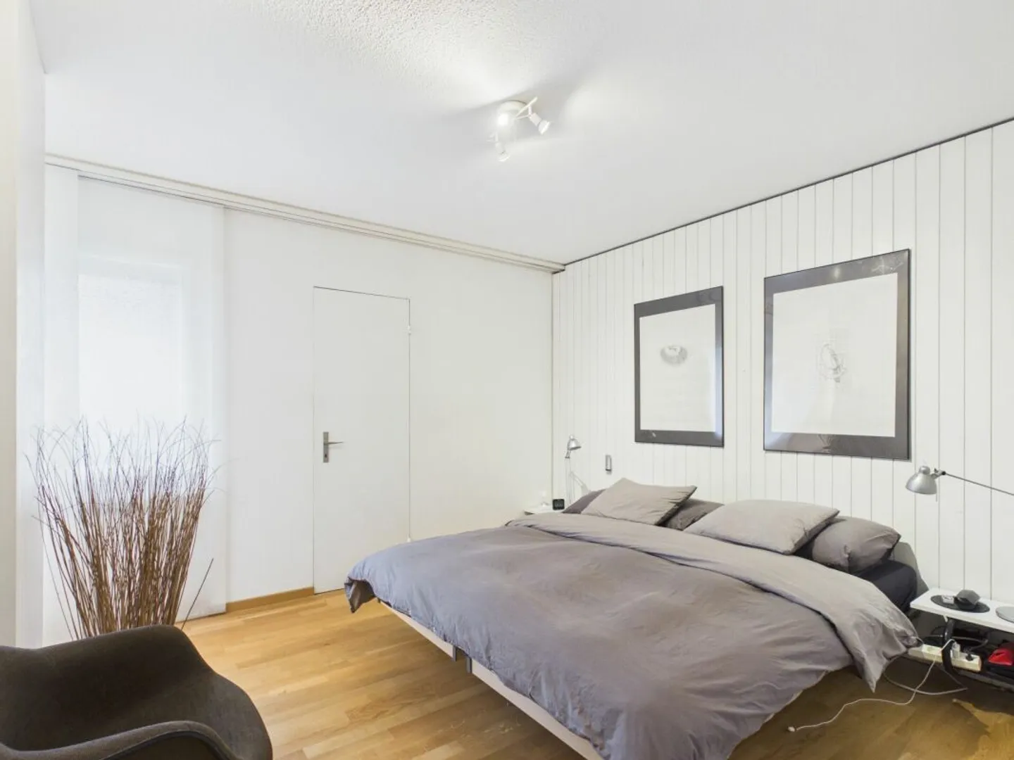 Exklusives Einfamilienhaus mit Einliegerwohnung an ruhiger Lage - Photo 6 sur 13