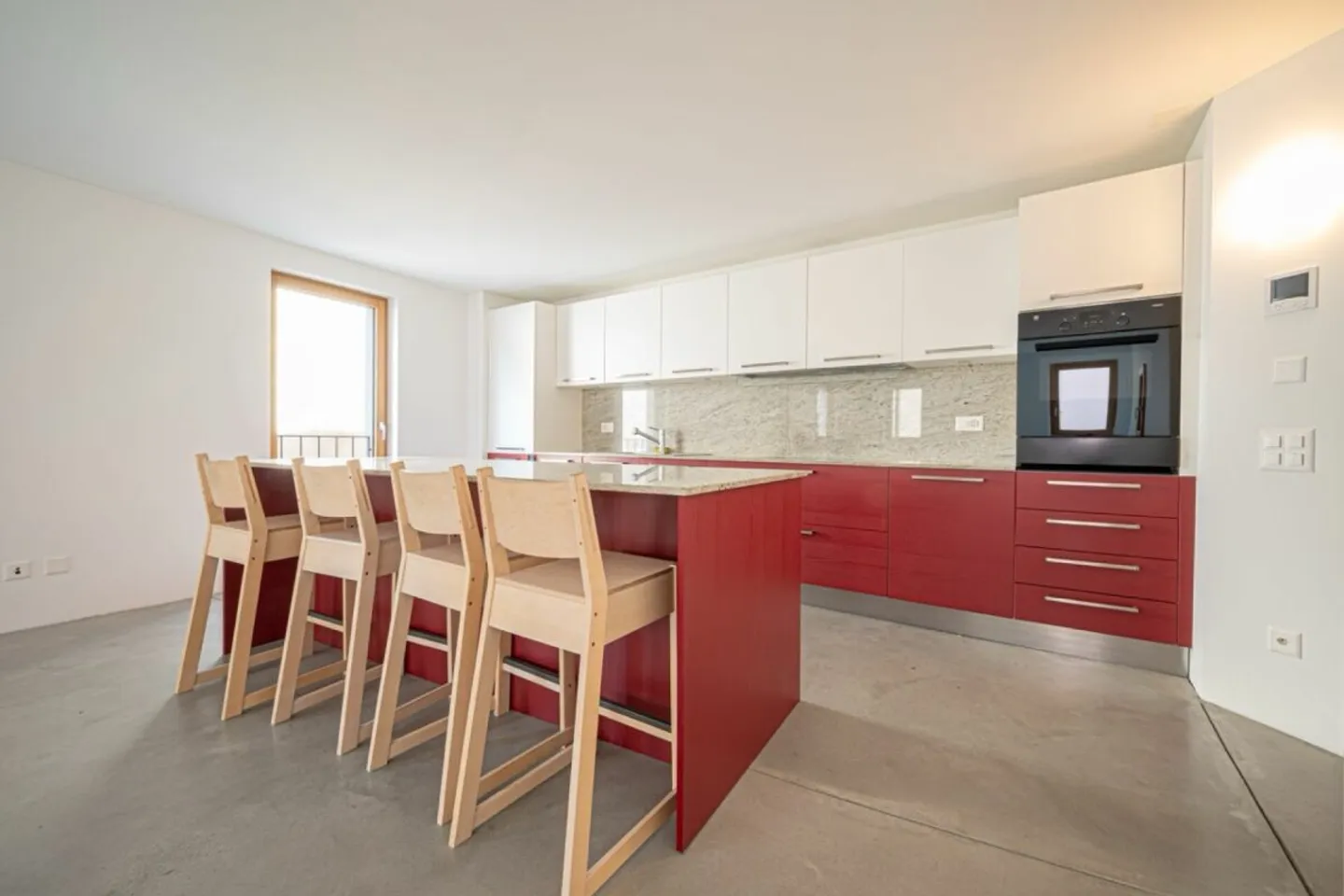 Stunning designer house for rent - Photo 5 of 11