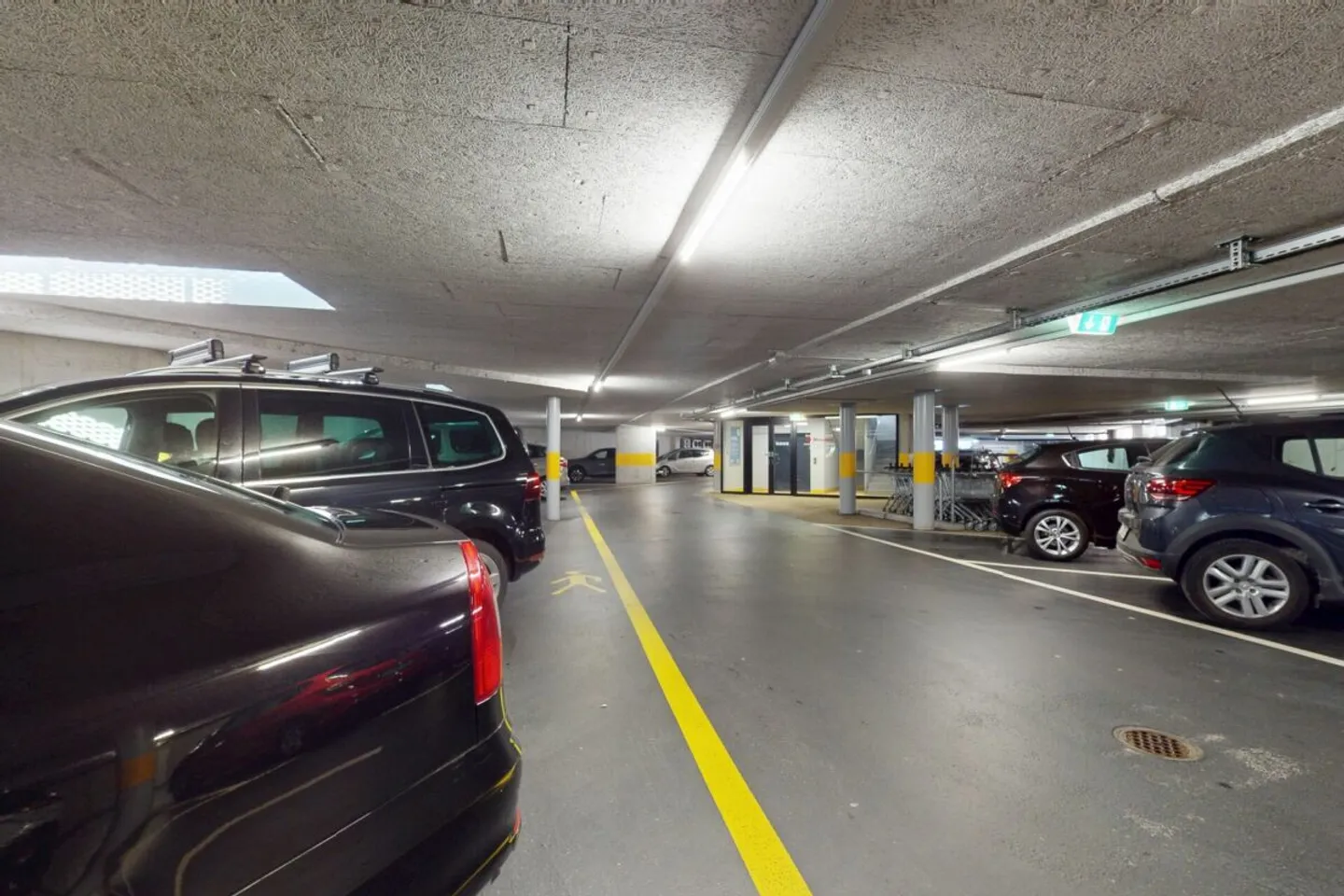 Attraktive Gewerbeinvestition mit langfristigem Ankermieter im Zentrum von Schmitten - Photo 9 sur 10