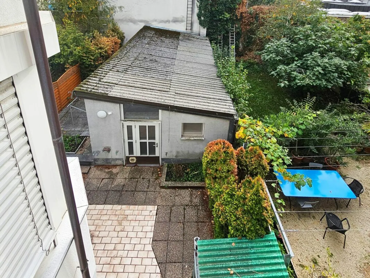 Charmantes Mehrfamilienhaus mit Ateliergebäude, Parkplatz und vielfältigen Möglichkeiten - Photo 13 of 13