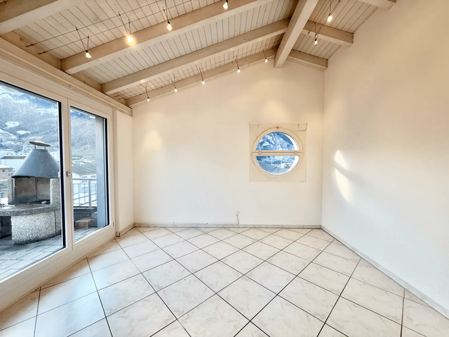 Double is better - Photo 9 of 11