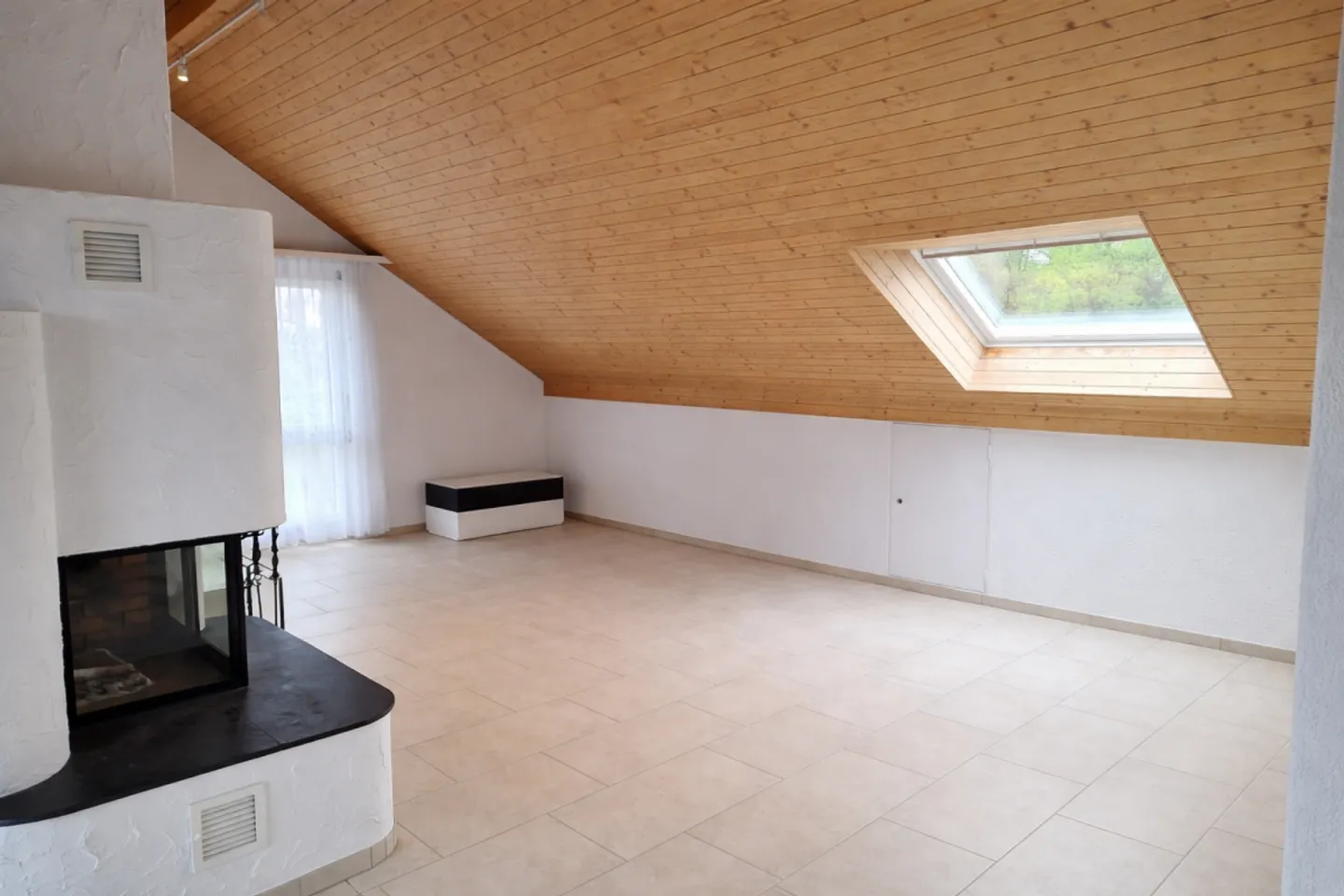 Au-dessus des toits de Kloten - Photo 3 sur 6