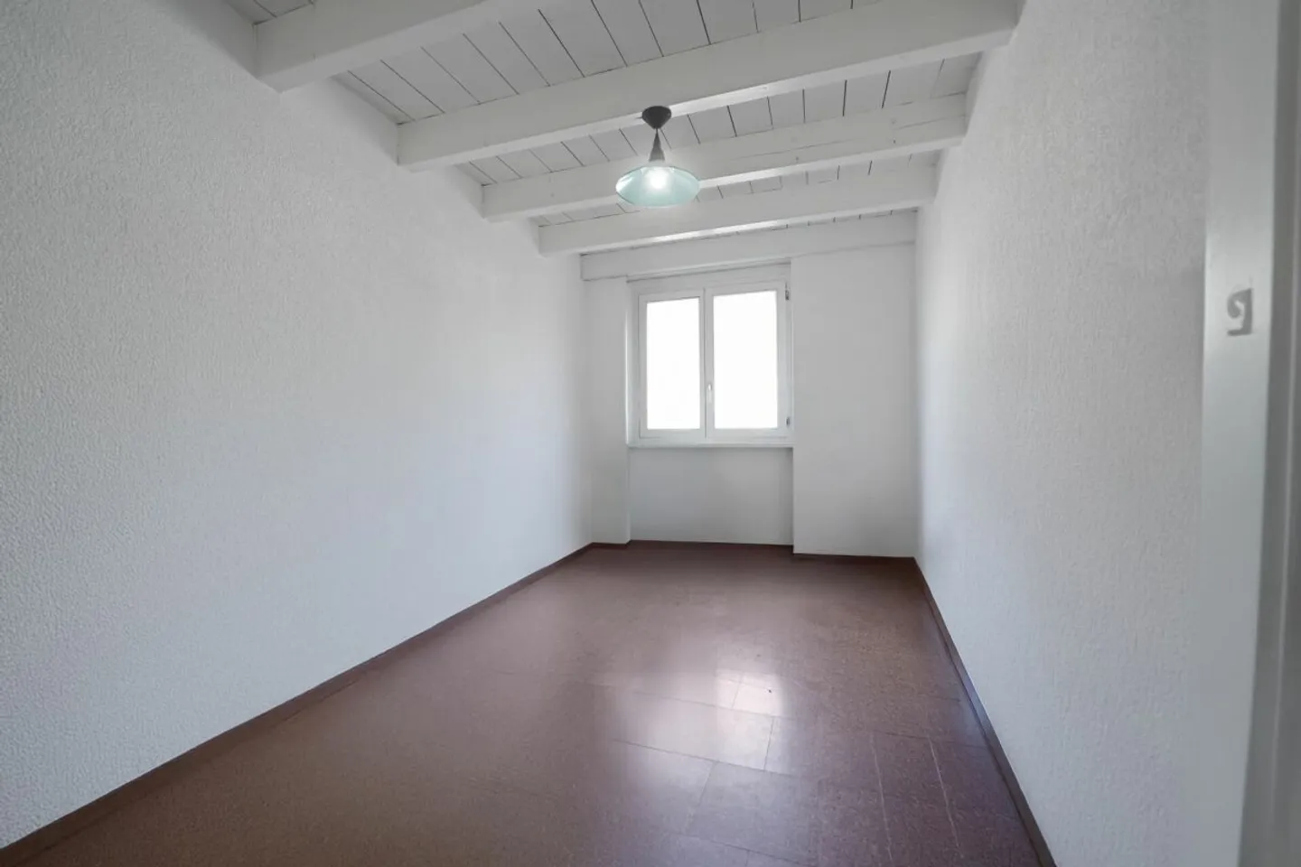 Duplex unter dem Dach mit privatem Aufzug - geräumig, hell und voller Potenzial - Foto 7 von 13