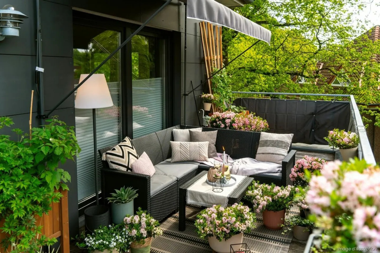 Neues 2,5-Zimmer-Penthouse Aproz mit 23 m² Südterrasse - Foto 4 von 4