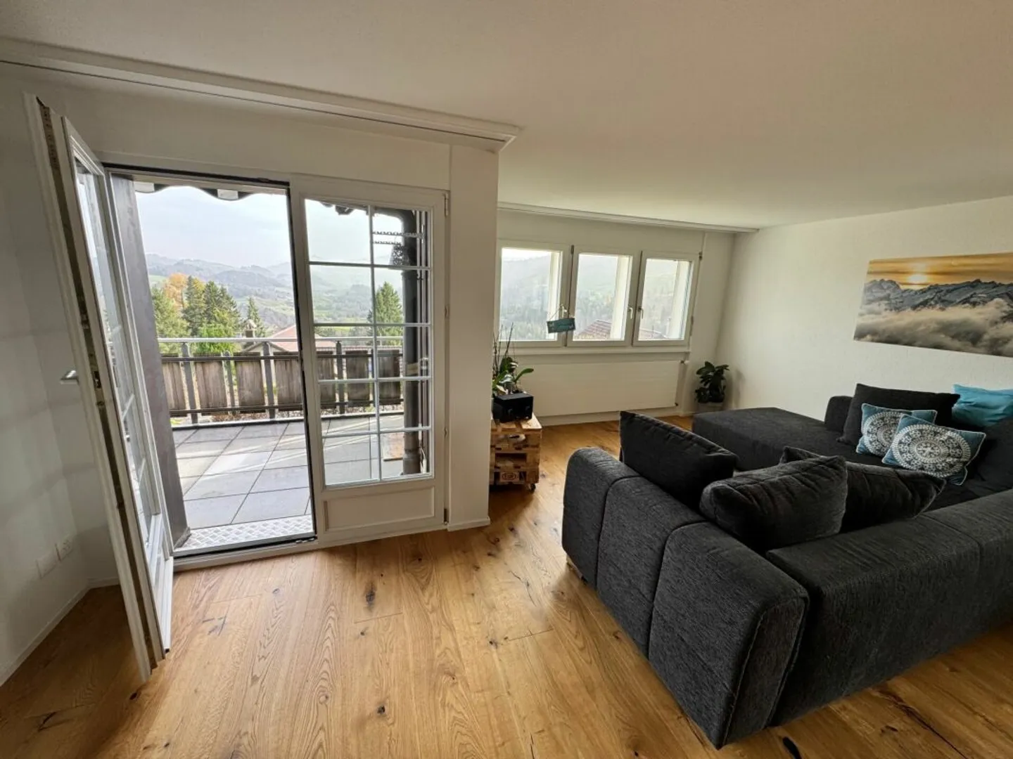 Appartamento 4.5 stanze recentemente ristrutturato con vista panoramica sull'Alpstein - Foto 2 di 10