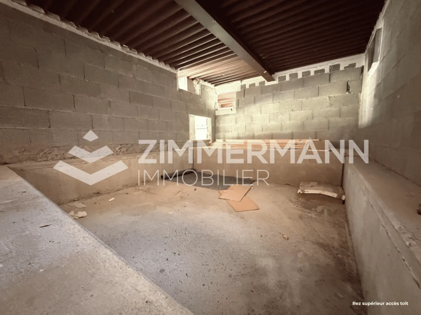 Commercial space on the ground floor 525m2 - Photo 12 of 13