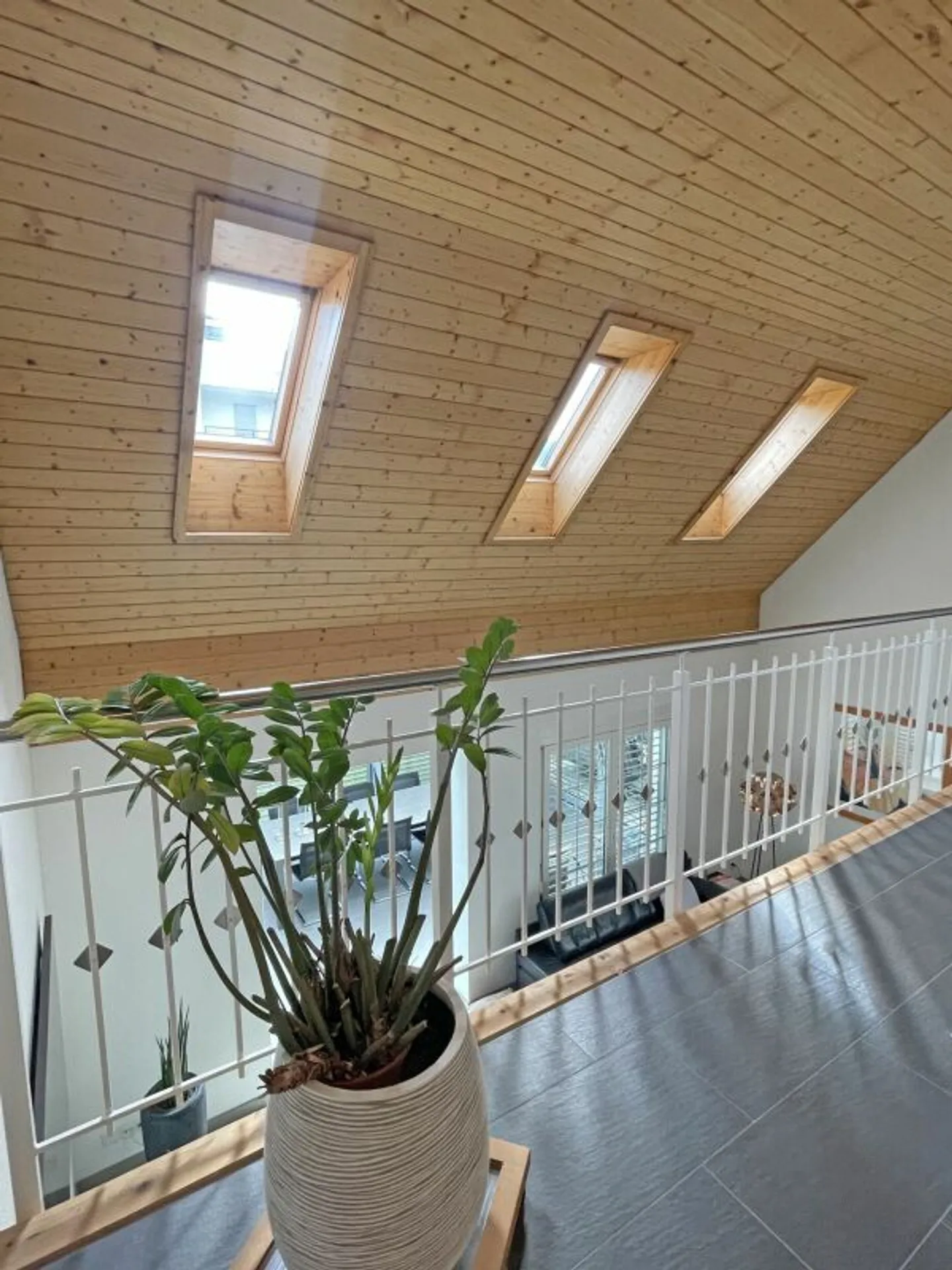 Maison moderne pour deux générations dans un endroit attrayant et adapté aux enfants - Photo 9 sur 13