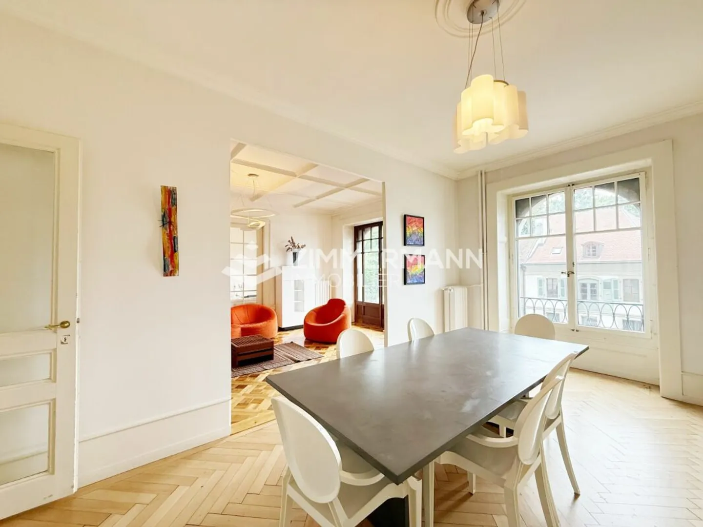 Superbe appartement meublé de 5 pièces au style Haussmannien en face de la perle du lac ! - Photo 4 sur 8