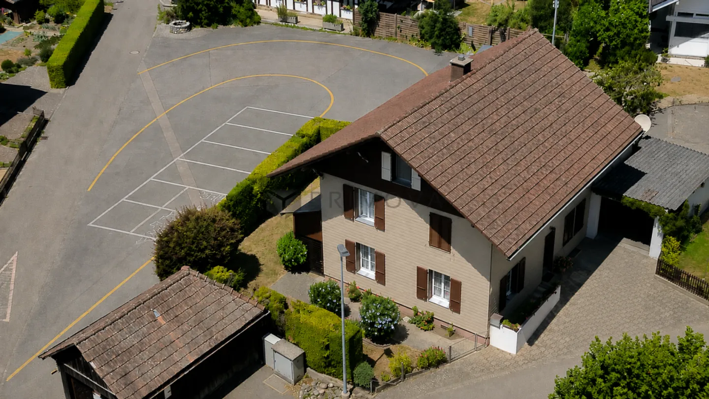 Charmantes Einfamilienhaus mit Potenzial - Foto 1 von 12