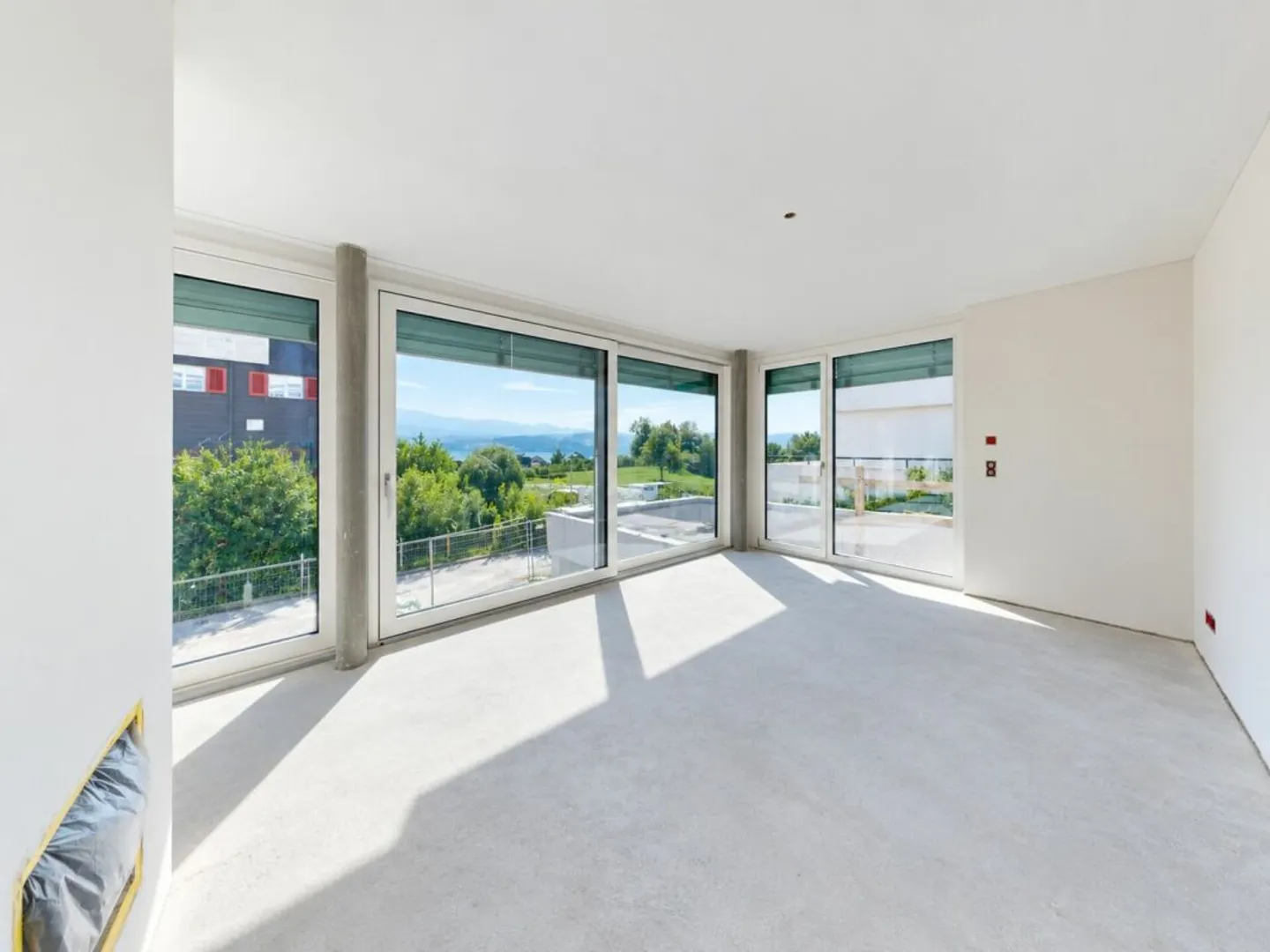 Exklusive 3.5 Zimmer Gartenwohnung mit Seesicht an bester Lage in Stäfa - Foto 4 di 13