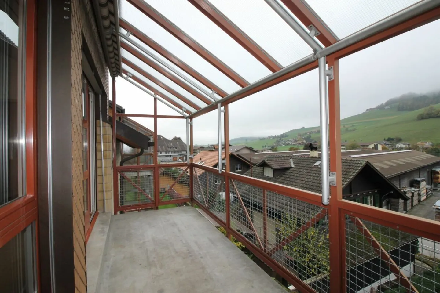 très belle et spacieuse appartement de 4 pièces au dernier étage - Photo 5 sur 6