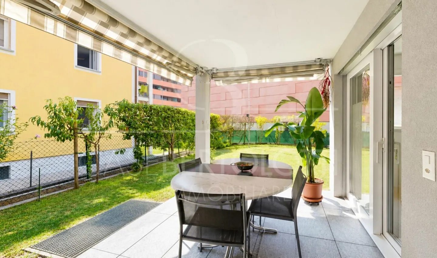 Appartamento con Giardino a Locarno - Foto 1 di 9