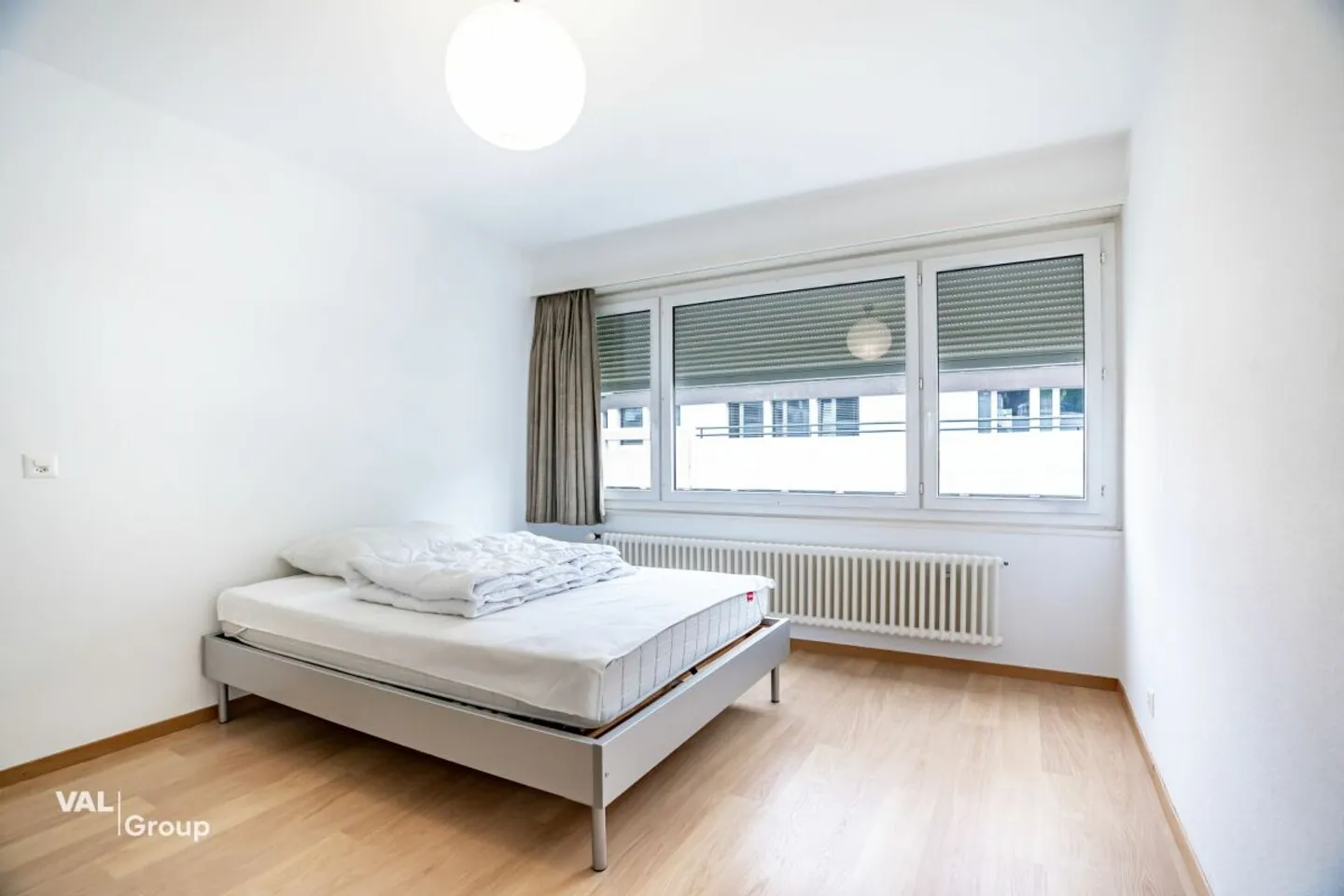 Furnished 2.5-room apartment for rent in a central location in Visp - Photo 3 of 9