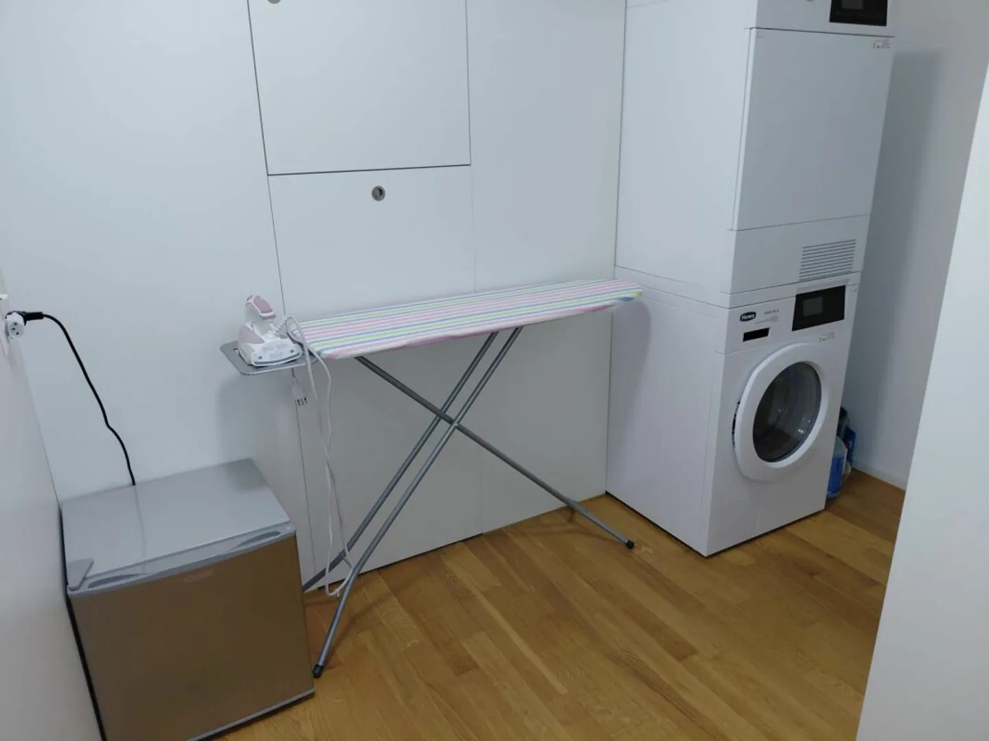 Modernes Apartment mit grossem Balkon - Foto 7 von 8