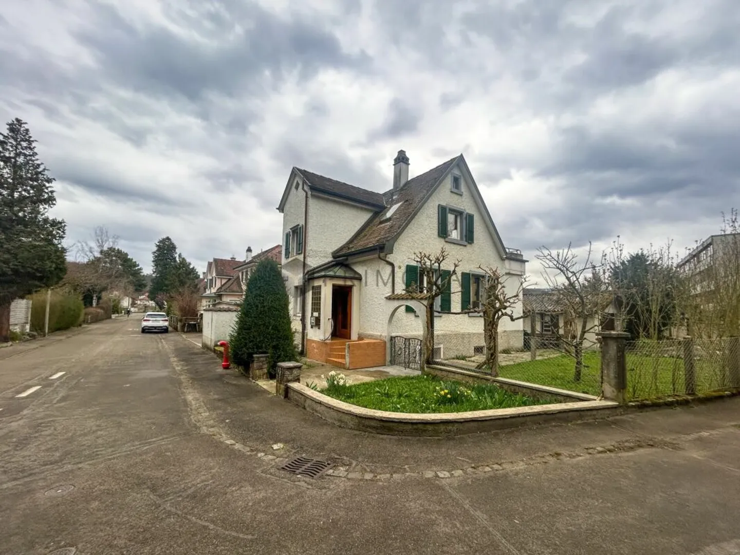 Attraktives Grundstück mit Entwicklungspotenzial in Münchenstein - Foto 1 di 8