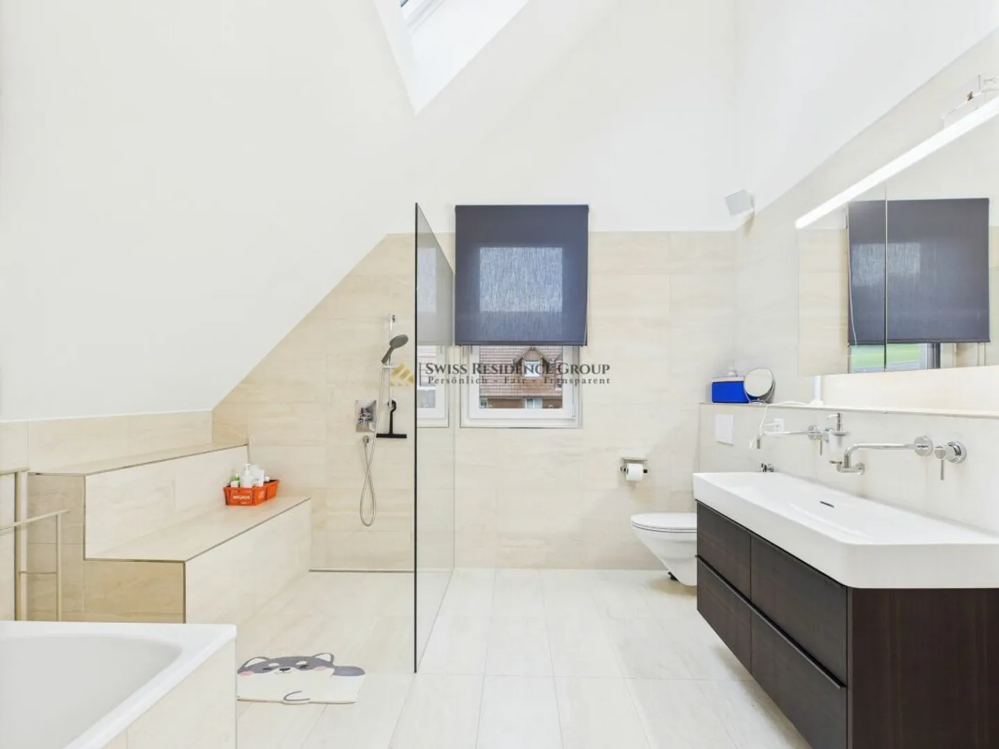 Newly built property with high-quality and elegant finishing standards - Photo 10 of 13